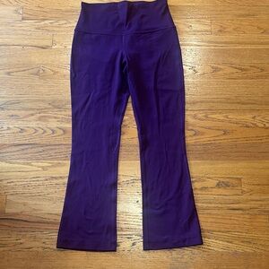 Lululemon Athletica Deep Purple Leggings, size 6